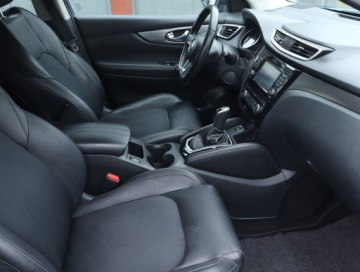 Nissan Qashqai II Crossover Facelifting 1.2 DiG-T 115KM 2018 Nissan Qashqai 1.2 DIG-T, Automat, Skóra, Klima, zdjęcie 8