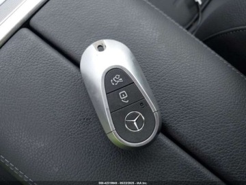 Mercedes Klasa C W206 2024 Mercedes-Benz Klasa C 2024 Mercedes-Benz C-Class C 300 4MATIC Sedan 2.0, zdjęcie 9