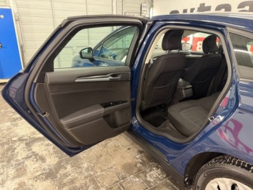 Ford Mondeo V Sedan 2.0 TDCi 150KM 2016 Ford Mondeo duze rodzinne przestronne bezwypadkowe auto z 2.0 Diesel 150KM, zdjęcie 29