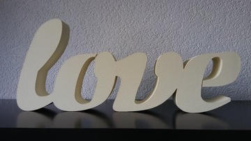 любовная надпись 3D буквы связаны