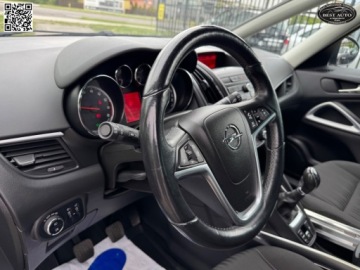 Opel Zafira C Tourer 1.4 Turbo ECOTEC 140KM 2012 Opel Zafira 7 osobowy -Tourer- Szwajcaria - Po przegladzie olejowym Gwara, zdjęcie 22