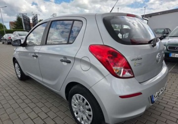 Hyundai i20 I Hatchback 5d Facelifting 1.2 DOHC 85KM 2014 Hyundai i20 1.2benz 86KM NOWY SILNIK EL.Szyby Klima Oplaty Gwarancja 1.2, zdjęcie 3