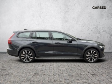 Volvo V60 II  Kombi 2.0 D4 190KM 2019 Volvo V60 D4 190KM Cross Country AWD Pakiet Versat, zdjęcie 6