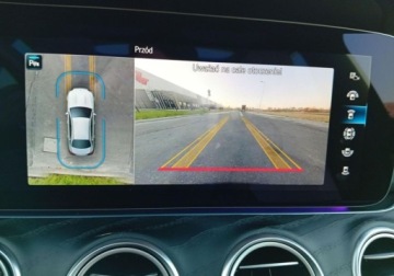 Mercedes Klasa E W213 Limuzyna Facelifting 2.0 E220d 194KM 2021 Mercedes-Benz Klasa E Salon PL AMG Airmatic Burmester LED Kam360 Distronic, zdjęcie 18