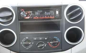 Peugeot Partner II Furgon L1 Facelifting 1.6 HDi 92KM 2014 Peugeot Partner 1.6HDI Berlingo Klima Led 2014r Bez korozji Sprowadzony, zdjęcie 25