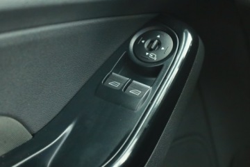 Ford Fiesta VII Hatchback 3d Facelifting 1.0 EcoBoost 140KM 2016 Ford Fiesta 1.0 EcoBoost, Salon Polska, zdjęcie 13