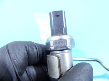 SENZOR TLAKU EMISÍ BMW 2 F45 F46 8570936