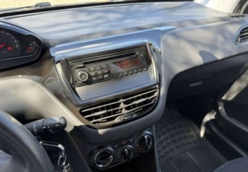 Peugeot 208 I Van 1.4 HDI 68KM 2013 Peugeot 208 1,4 HDi 68KM Klimatyzacja Opony latozima 1.4 Diesel 68KM, zdjęcie 15