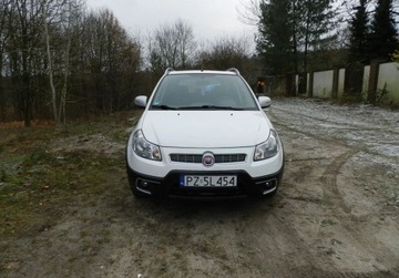 Fiat Sedici 1.6 16v 120KM 2012 Fiat Sedici Sliczny w pelni sprawny wygodny ekonomiczny 1.6 Benzyna 120KM, zdjęcie 14