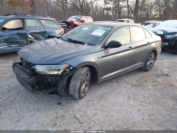 Volkswagen Jetta VI 2021 Volkswagen Jetta R-LINE, od ubezpieczalni 1.4 Benzyna 147KM, zdjęcie 3