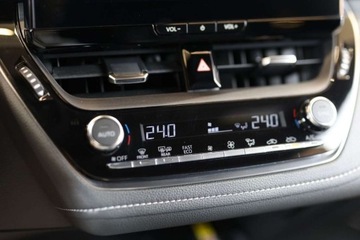 Toyota Corolla XII Hatchback Facelifting 1.8 Hybrid 140KM 2023 Toyota Corolla 1.8 Hybrid Style 1.8 Hybryda 140KM, zdjęcie 22