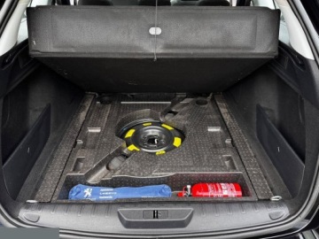 Peugeot 308 II SW Facelifting 1.2 PureTech 130KM 2018 Peugeot 308 1.2 130KM e-THP Stop &amp; Start Allure 2018r, zdjęcie 16