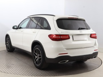 Mercedes GLC C253 SUV 2.1 220 d 170KM 2017 Mercedes GLC GLC 220 d 4MATIC, Salon Polska, zdjęcie 3