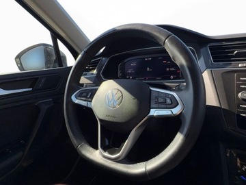 Volkswagen Tiguan II SUV Facelifting 1.5 TSI 150KM 2022 Volkswagen Tiguan Kamery 360, martwe pole, tempomat aktywny, 1.5 Benzyna, zdjęcie 11