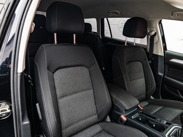 Volkswagen Passat B8 Variant 1.8 TSI BlueMotion Technology 180KM 2015 VOLKSWAGEN Passat 1.8 TSI Combi 180KM 2015, zdjęcie 6