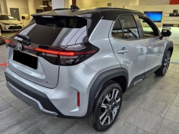 Toyota 2025 Od ręki - Executive 1.5 Hybrid 130KM | Podgrzewane fotele!, zdjęcie 3