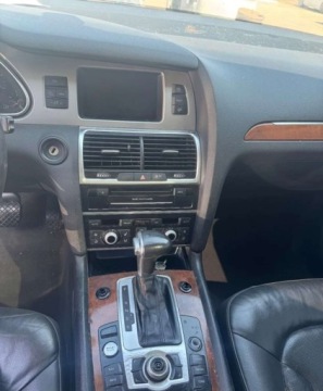 Audi Q7 I 2014 Audi Q7 2014 Audi Q7 3.0T - w Polsce po oplatach i akcyzie 3.0 Benzyna, zdjęcie 12
