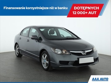 Honda Civic 1.8 i, Salon Polska, Serwis ASO