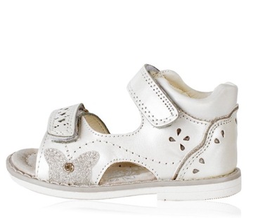 Sandały białe perłowe profilowane skóra clibee 21