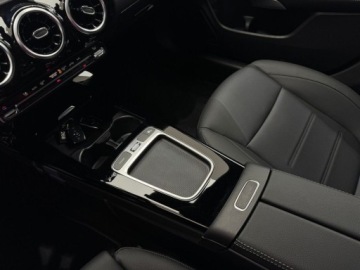 Mercedes CLA C118/X118 Shooting Brake Facelifting 1.3 180 136KM 2024 Mercedes-Benz CLA Shooting Brake Pakiet Parkowania Nawigacja MBUX Premiu, zdjęcie 24