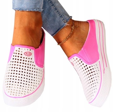 Женские тапочки