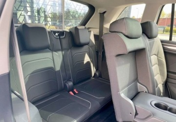 Volkswagen Tiguan II SUV 2.0 TDI BlueMotion Technology 240KM 2017 Volkswagen Tiguan Tiguan Highline DSG 7 os. Vat Marza Salon PL Bezwyp, zdjęcie 24