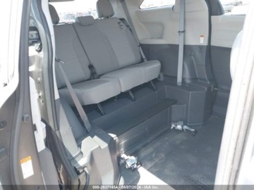 Toyota Sienna III 2022 Toyota Sienna 2022r., 4x4, 2.5L 2.5 Hybryda 245KM, zdjęcie 9