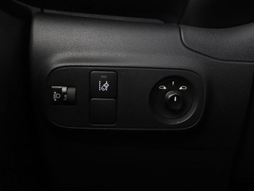 Citroen C3 III Hatchback 1.2 PureTech 82KM 2017 Citroen C3 Shine grzane fotele PDC LED tempomat, zdjęcie 33