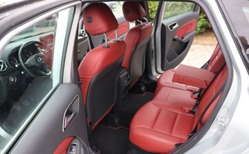 Mercedes Klasa B W246 Sports Tourer 180 CDI BlueEFFICIENCY Edition 109KM 2014 Mercedes-Benz Klasa B Tempomat, Grzane Fotele, Martwe Pole, Czujniki Pakow, zdjęcie 8