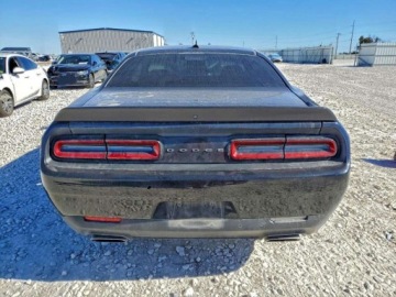 Dodge Challenger III 2021 Dodge Challenger RT Scat Pack 2021 6.4 Benzyna 485KM, zdjęcie 2