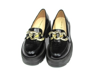 MOKASYNY NA LEKKIEJ TRAPEROWEJ PODESZWIE SKÓRA 35