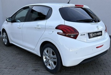 Peugeot 208 I Hatchback 5d Facelifting 1.2 PureTech 82KM 2016 Peugeot 208 1.2 VTi, zdjęcie 5