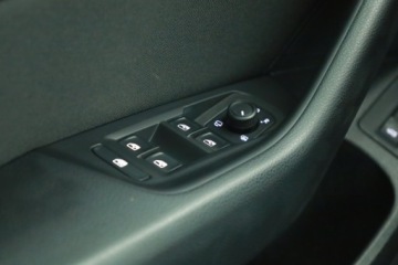 Volkswagen Passat B8 Limousine Facelifting 2.0 TDI SCR 150KM 2021 VW Passat 2.0 TDI, Salon Polska, 1. Właściciel, zdjęcie 14