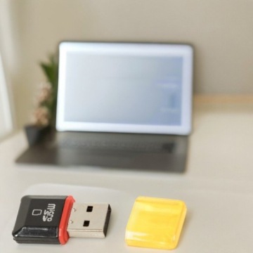 КАРТРИДЕР MICRO SD microSD TF SDHC USB ФЛЕНДРИКОВ