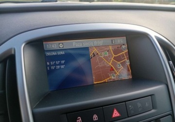 Opel Astra J Sports Tourer Facelifting 1.7 CDTI ECOTEC 130KM 2013 Opel Astra Zarejestrowany - ubezpieczony - 1,7 - 130 KM 1.7 Diesel 130KM, zdjęcie 32