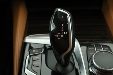 BMW Seria 5 G30-G31 Limuzyna 520d 190KM 2017 BMW 5 520d xDrive, Serwis ASO, 187 KM, 4X4, zdjęcie 14