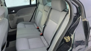 Ford Mondeo III Hatchback 2.0 16V 145KM 2004 Ford Mondeo Ghia duza navi Climatronic Automat 70, zdjęcie 18