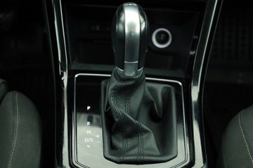 Volkswagen Touran III 1.8 TSI 180KM 2017 VW Touran 1.8 TSI, Salon Polska, Serwis ASO, zdjęcie 15