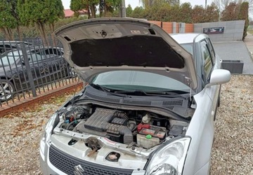 Suzuki Swift IV Hatchback 5d 1.3 92KM 2010 Suzuki Swift Suzuki Swift 2010 1.3 16V Klima Bezwypadkowy 1.3 Benzyna 92KM, zdjęcie 15