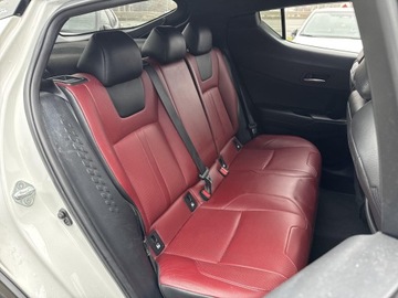 Toyota C-HR I Crossover 1.8 Hybrid 122KM 2018 Toyota C-HR 1.8 Hybrid Selection Toyota C-HR Hybri, zdjęcie 22