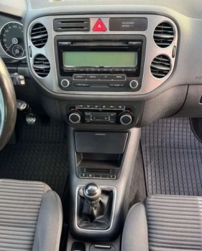 Volkswagen Tiguan I SUV 2.0 TDI CR DPF 140KM 2011 Volkswagen Tiguan Volkswagen Tiguan 2.0 TDI DPF 4Motion Sport amp Style, zdjęcie 26