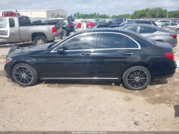 Mercedes Klasa C W205 2020 Mercedes-Benz Klasa C 2020 Mercedes-Benz C-Class C 300 Sedan 2.0 Benzyna, zdjęcie 12