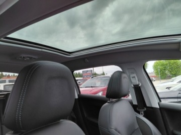 Peugeot 2008 I SUV Facelifting 1.2 PureTech 130KM 2018 Peugeot 2008 Navi Kamera Panorama Klimatronik 1.2 Benzyna 130KM, zdjęcie 17