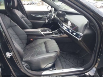 BMW Seria 7 G70 2024 BMW Seria 7 740i xDrive 2024 3.0l 3.0 Benzyna 375KM, zdjęcie 9