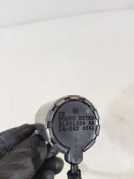 SENZOR TLAKU OLEJE 31401504 VOLVO V70 XC60 XC70 S60 S80 2.4D