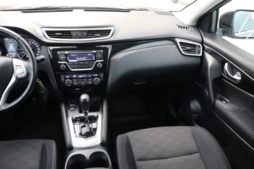 Nissan Qashqai II Crossover 1.2 DIG-T 115KM 2015 Nissan Qashqai 1.2 DIG-T, Automat, Klima, zdjęcie 7
