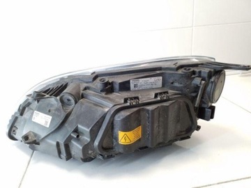 31420008 SVĚTLO PRAVÁ PŘEDNÍ D4 130 2014 VOLVO V40 CROSS COUNTRY (526)