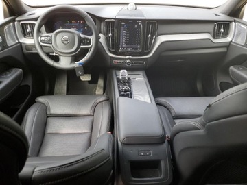 Volvo XC60 II 2024 Volvo XC 60 Ultimate 2024 2.0L 2.0 Hybryda 247KM, zdjęcie 8