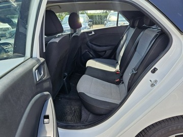 Hyundai i20 I Hatchback 5d Facelifting 1.4 CVVT 100KM 2015 Hyundai i20 1,4 benzyna 100KM automat salon polska, zdjęcie 5