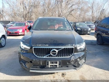 Volvo XC40 Crossover 2.0 T5 247KM 2020 Volvo XC 40 T5 Momentum 2020 2.0l 2.0 Benzyna 248KM, zdjęcie 6